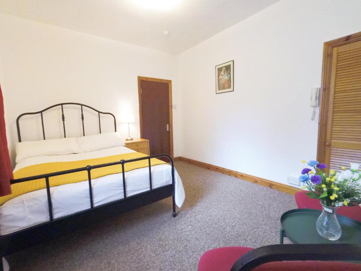 Carnation Flat A In Wembley Daire Londra Dış mekan fotoğraf