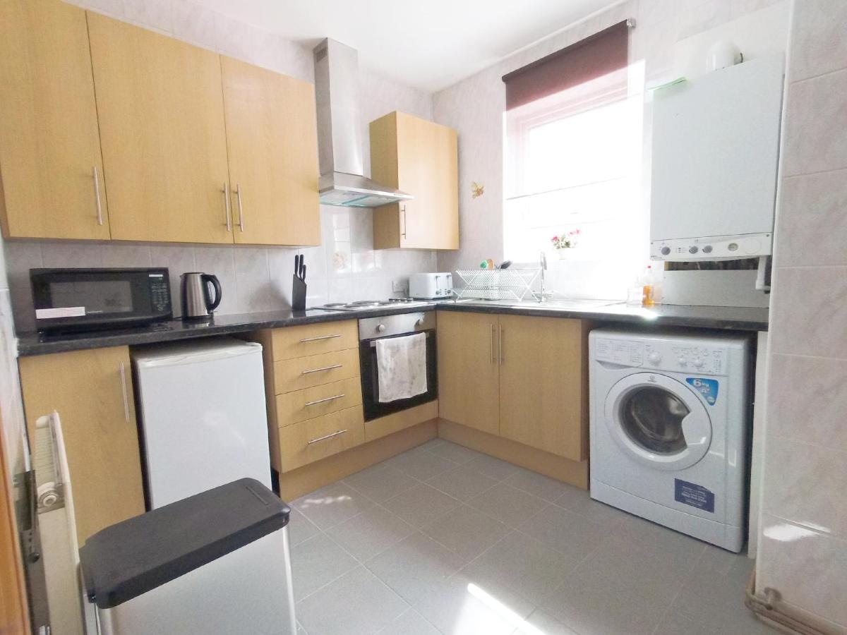 Carnation Flat A In Wembley Daire Londra Dış mekan fotoğraf
