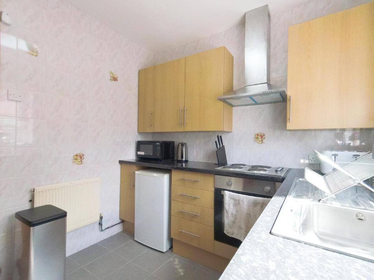 Carnation Flat A In Wembley Daire Londra Dış mekan fotoğraf