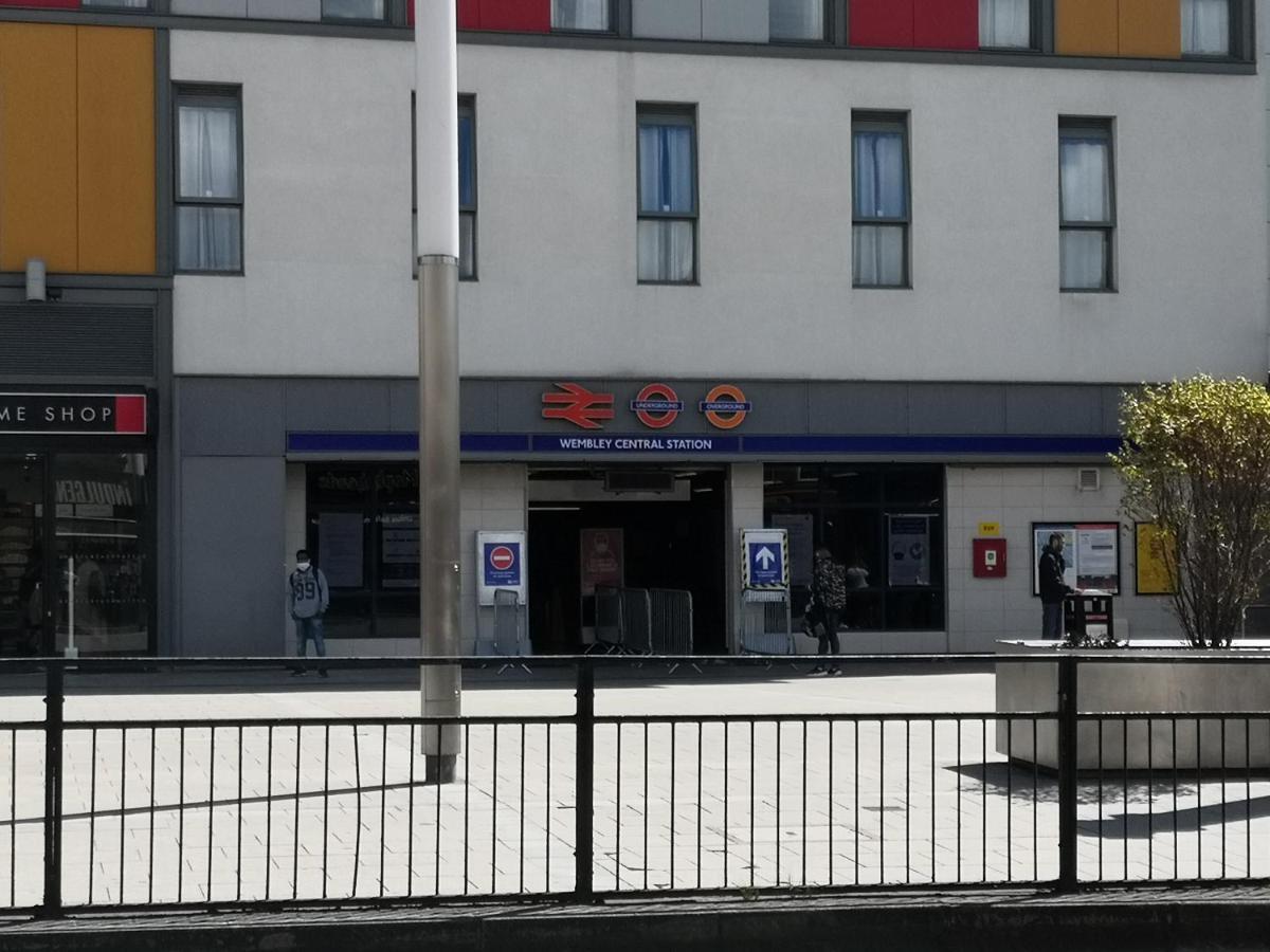 Carnation Flat A In Wembley Daire Londra Dış mekan fotoğraf